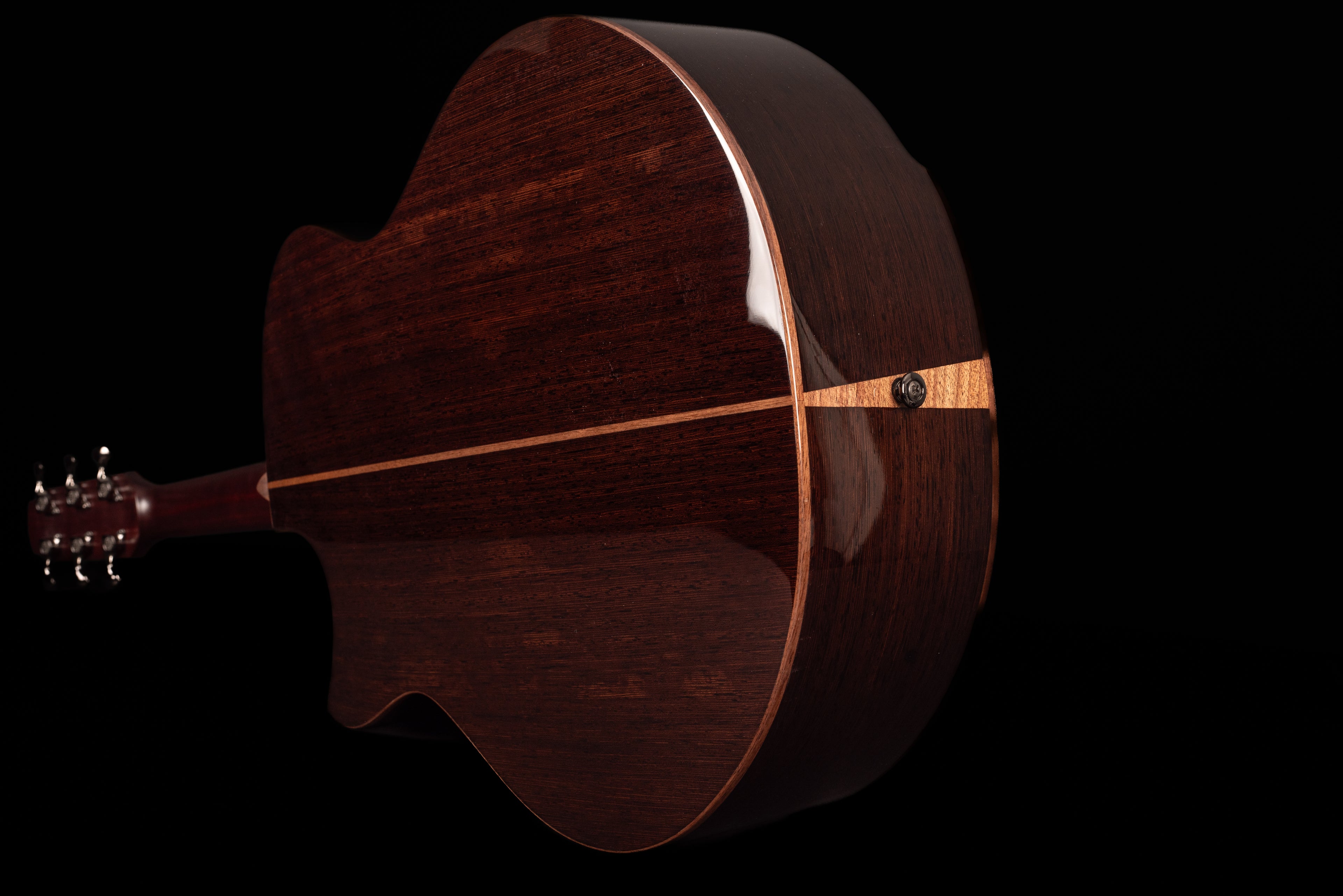 AVENIR 25 SERIES AUDITORIUM ENGELMANN SPRUCE WENGE FAN FRET